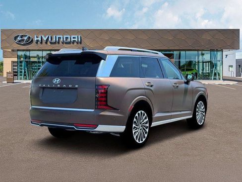New 2026 Hyundai Palisade Calligraphy FWD image 7