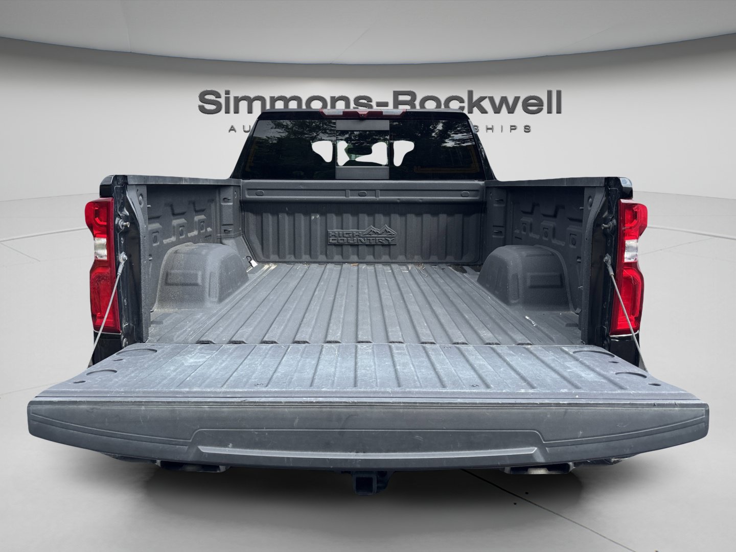 Used 2024 Chevrolet Silverado 1500 High Country AWD/4WD image 15