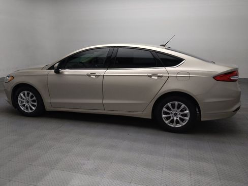 Used 2018 Ford Fusion S FWD image 3