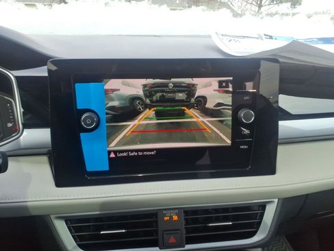 New 2026 Volkswagen Taos SEL AWD/4WD image 14
