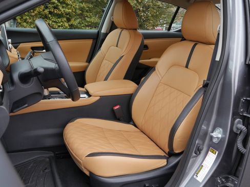 Certified 2024 Nissan Sentra SV w/ SV Premium Package image 29