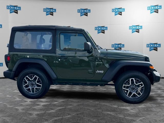 Certified 2021 Jeep Wrangler Sport AWD/4WD image 7