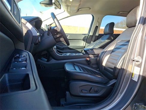 Used 2024 Ford Edge SEL image 13