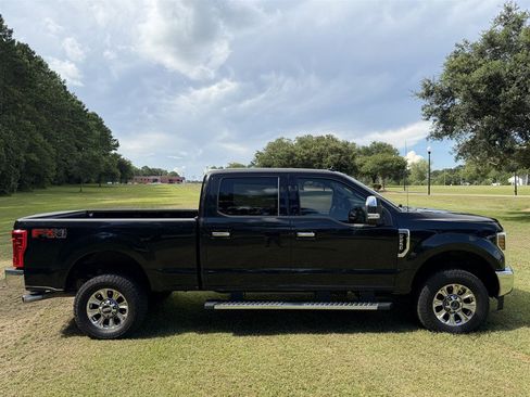 Used 2019 Ford F250 XLT w/ XLT Premium Package AWD/4WD image 8