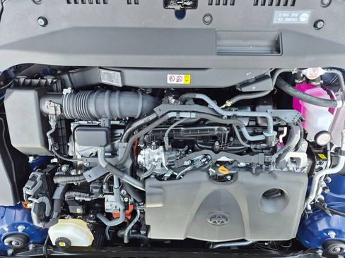 Used 2026 Toyota Camry LE FWD image 32