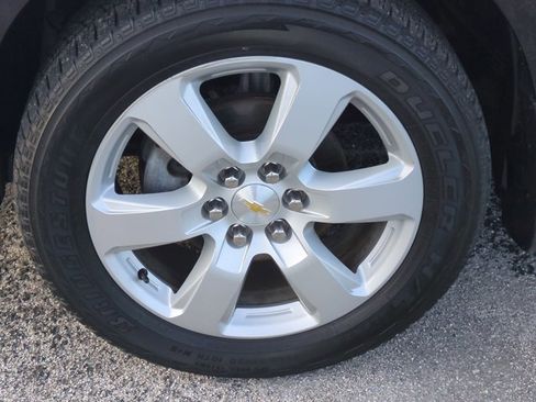 Used 2017 Chevrolet Traverse LT w/ Style and Technology Package image 24