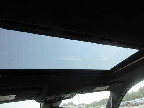 New 2026 GMC Sierra 1500 AT4 w/ AT4 Premium Package image 18