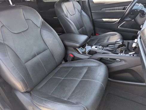 Used 2023 Kia Telluride EX FWD image 11