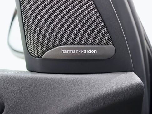 Used 2024 BMW X5 xDrive40i w/ M Sport Package image 32