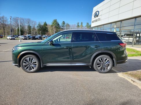 Used 2026 INFINITI QX60 Luxe w/ Family Package AWD/4WD image 2