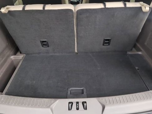 Used 2022 Ford Explorer Platinum w/ Equipment Group 601A image 31