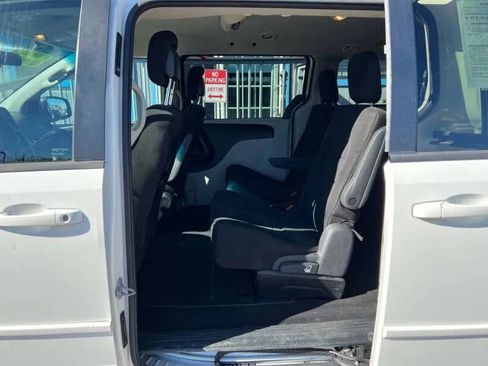 Used 2011 Dodge Grand Caravan Express w/ PWR Window Group image 11