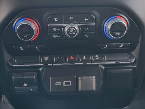 Used 2023 Chevrolet Silverado 2500 LT w/ Convenience Package image 17