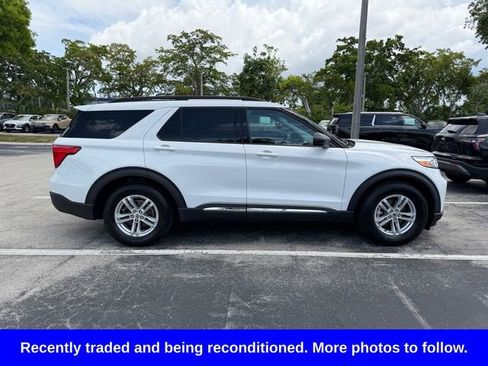 Used 2023 Ford Explorer XLT w/ Equipment Group 202A RWD image 8