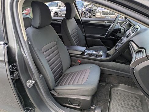 Certified 2017 Ford Fusion SE image 21