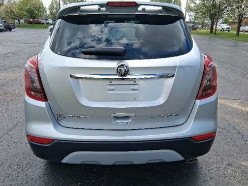Used 2018 Buick Encore Sport Touring FWD image 4