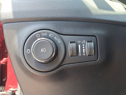Used 2020 Jeep Compass Limited AWD/4WD image 25