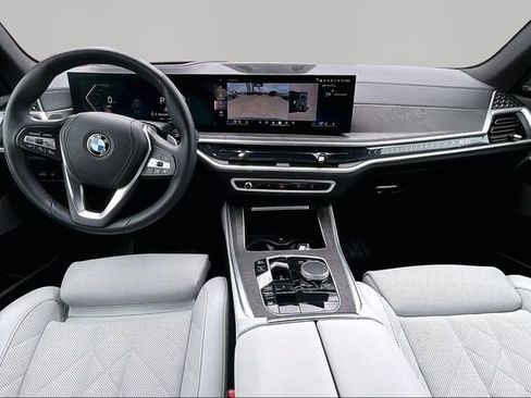 Used 2025 BMW X5 xDrive40i w/ Premium Package AWD/4WD image 15