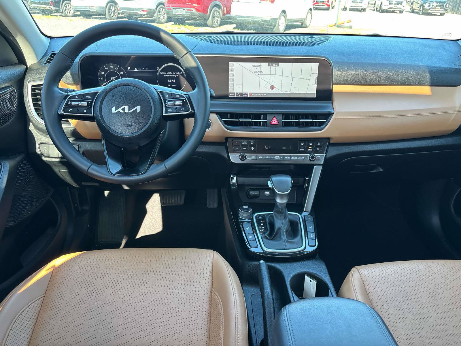 Used 2024 Kia Seltos EX AWD/4WD image 12