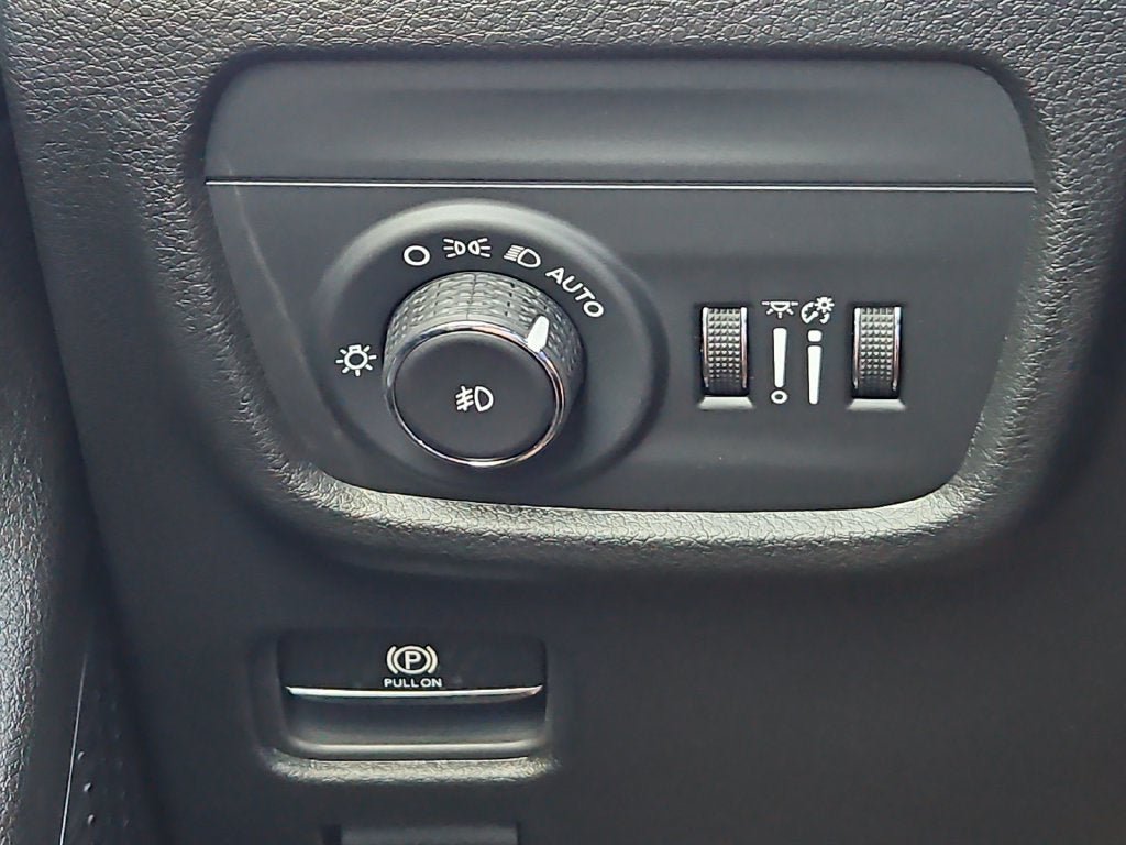 New 2026 Jeep Grand Cherokee Limited w/ Limited Altitude Package RWD image 22