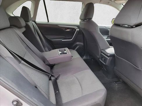 Used 2024 Toyota RAV4 XLE FWD image 16
