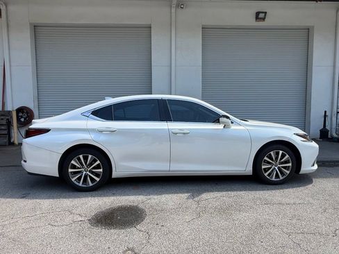Used 2020 Lexus ES 350 w/ Premium Package FWD image 8