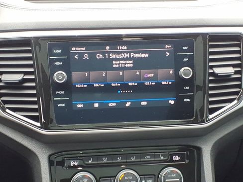 Used 2021 Volkswagen Atlas SEL R-Line image 17