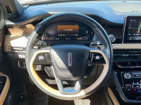 Used 2021 Lincoln Corsair Reserve w/ Equipment Group 201A AWD/4WD image 11