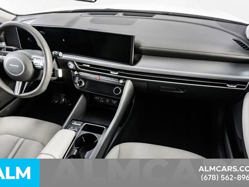 Used 2025 Hyundai Sonata SEL FWD image 21