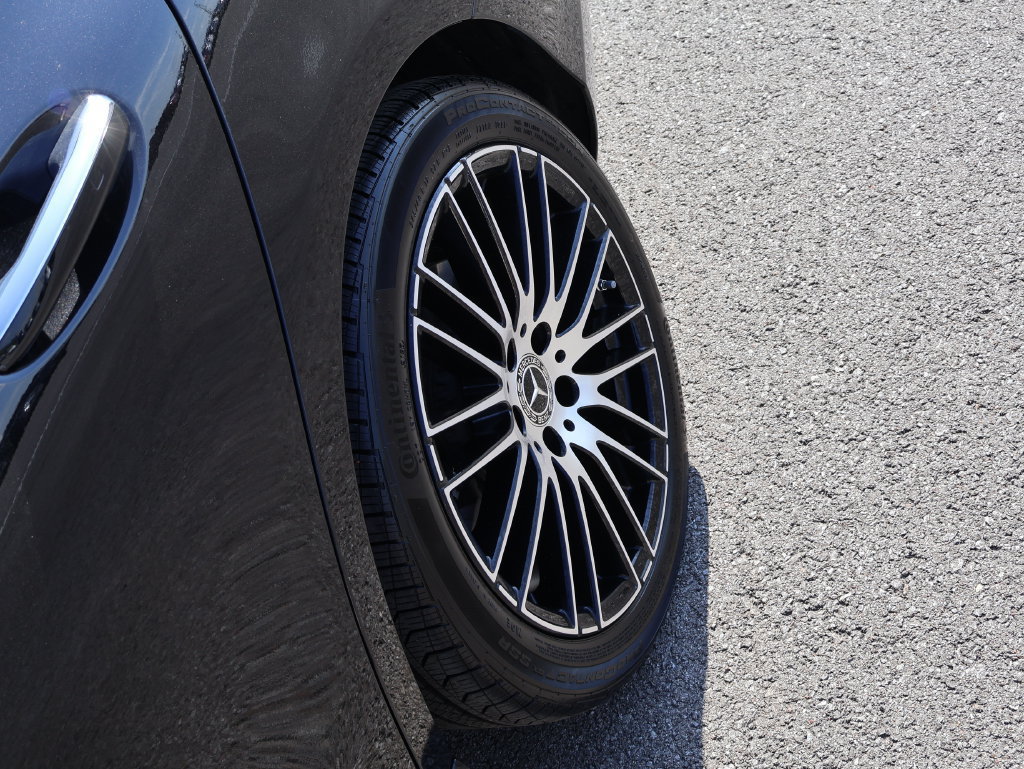 Certified 2026 Mercedes-Benz C 300 4MATIC Sedan image 40