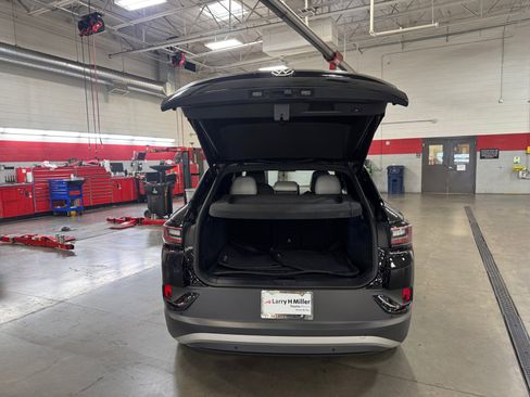 Used 2022 Volkswagen ID.4 Pro S RWD image 34