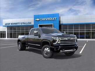 New 2026 Chevrolet Silverado 3500 High Country w/ High Country Premium Package AWD/4WD video 1