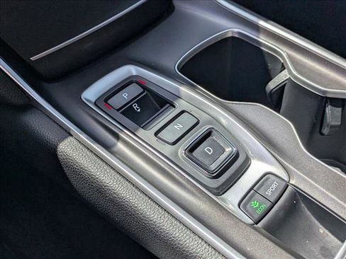 Used 2022 Honda Accord Sport image 11