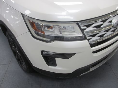 Used 2019 Ford Explorer XLT w/ Equipment Group 201A image 10