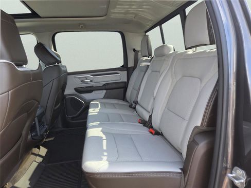 New 2026 RAM 1500 Laramie AWD/4WD image 21