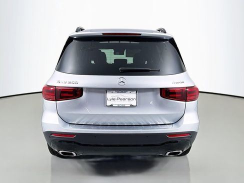 Used 2025 Mercedes-Benz GLB 250 GLB 250 image 10