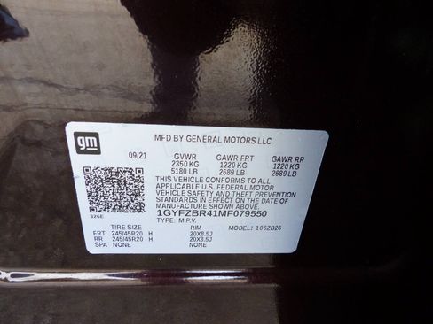Used 2021 Cadillac XT4 Luxury w/ Cold Weather Package AWD/4WD image 16