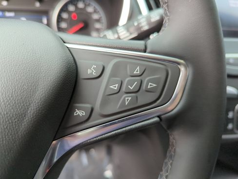 Certified 2024 Chevrolet Equinox LT FWD image 12