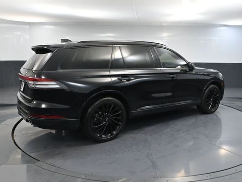 Used 2025 Lincoln Aviator Reserve w/ Jet Appearance Package AWD/4WD image 6