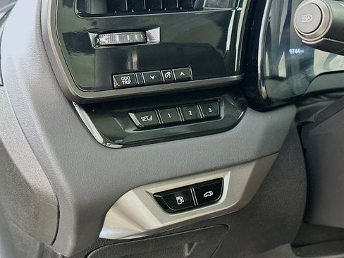 Used 2025 Lexus RX 350 w/ Convenience Package image 10