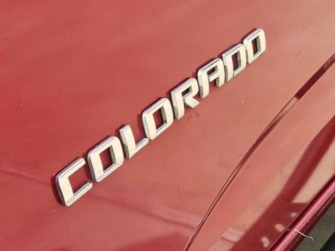 Used 2019 Chevrolet Colorado Z71 RWD image 11