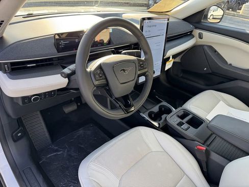 Used 2025 Ford Mustang Mach-E Premium image 11