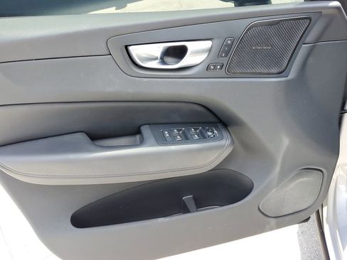 Certified 2023 Volvo XC60 B5 Plus image 14