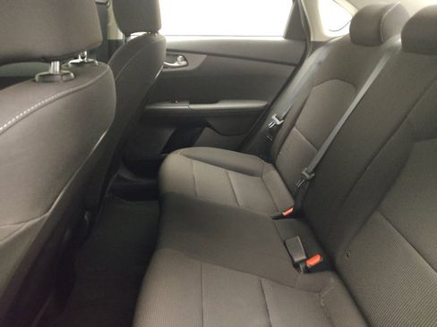 Used 2019 Kia Forte LXS FWD image 18