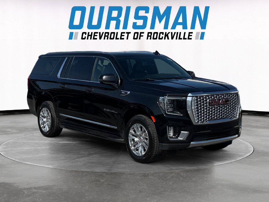 Used 2022 GMC Yukon XL Denali AWD/4WD image 1
