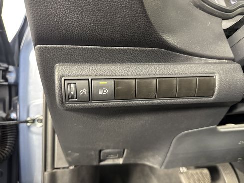 Used 2024 Toyota Corolla LE FWD image 25