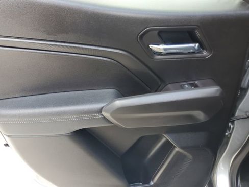 Certified 2025 Chevrolet Colorado LT RWD image 12