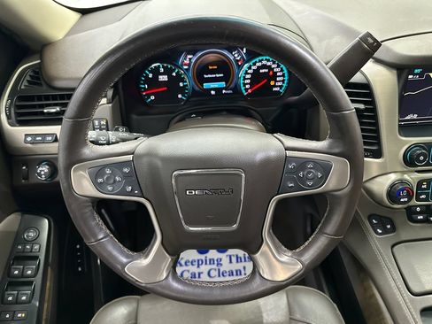 Used 2018 GMC Yukon Denali w/ Denali Ultimate Package AWD/4WD image 31