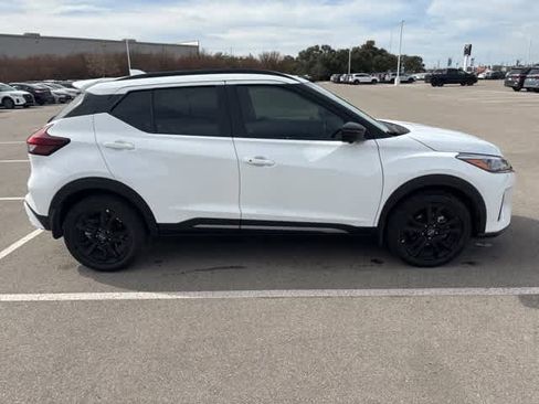 Used 2024 Nissan Kicks SR image 6