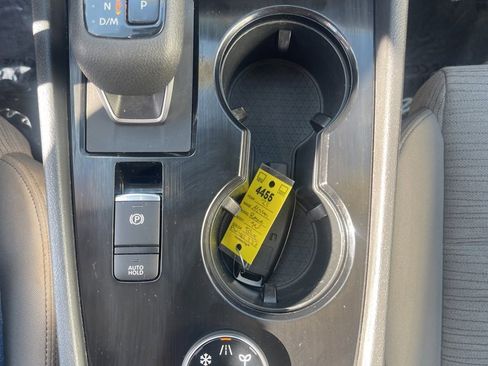 Certified 2023 Nissan Rogue SV image 17